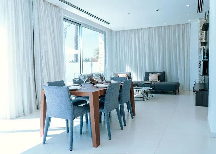 Villa Vivo Mare Beachfornt - Azure