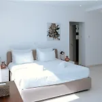 Villa Vivo Mare Beachfornt - Azure Ayía Nápa
