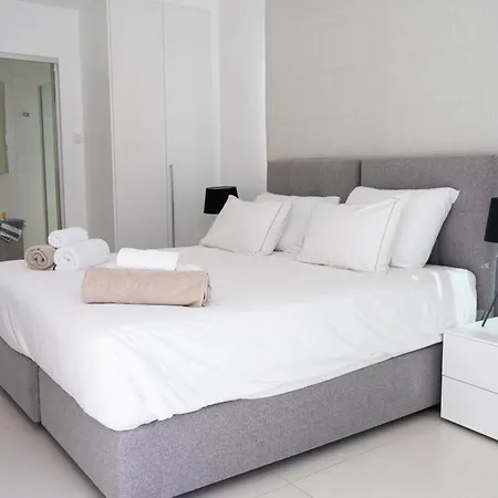 Vivo Mare Beachfornt - Azure 别墅 圣纳帕