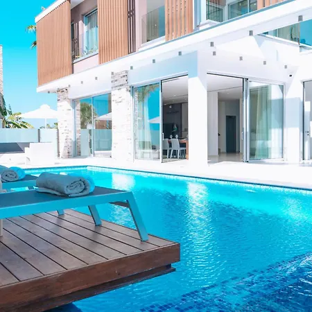 Vivo Mare Beachfornt - Azure 别墅 圣纳帕