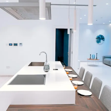 Vivo Mare Beachfornt - Azure Villa *