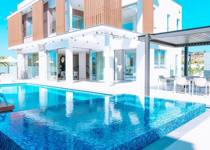 Vivo Mare Beachfornt - Azure Villa